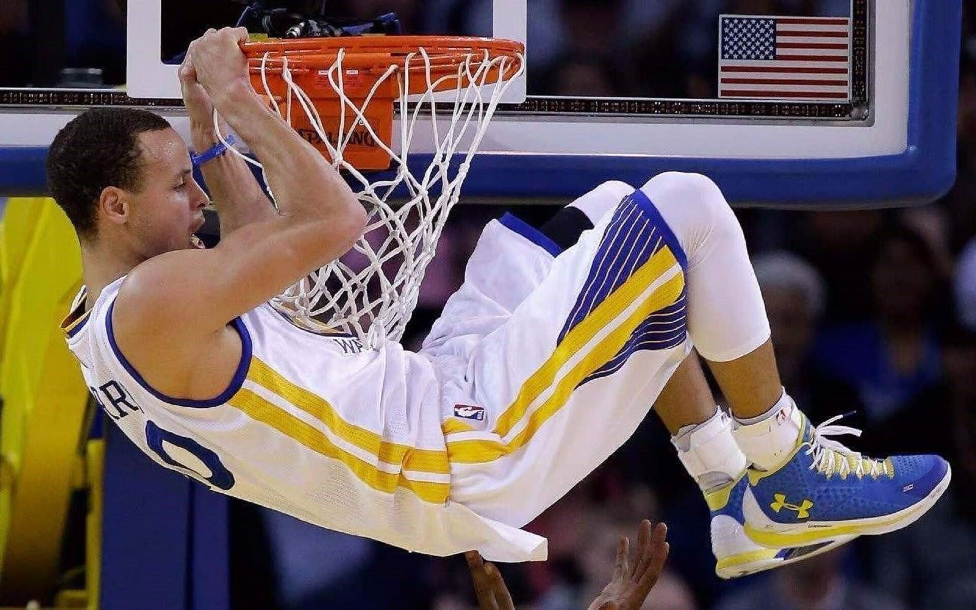 国际马拉松巡回:选手补给与节奏成关键,国际马拉松全程